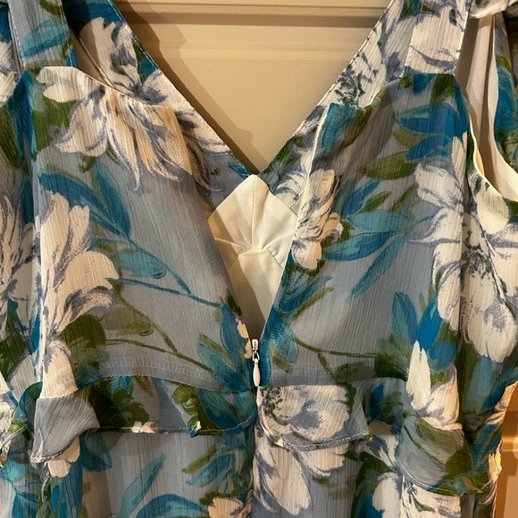 NEW! Lulu’s Sensational Spring Light Blue Floral Print Ruffled Maxi Dress 🌷 - Picture 11 of 13